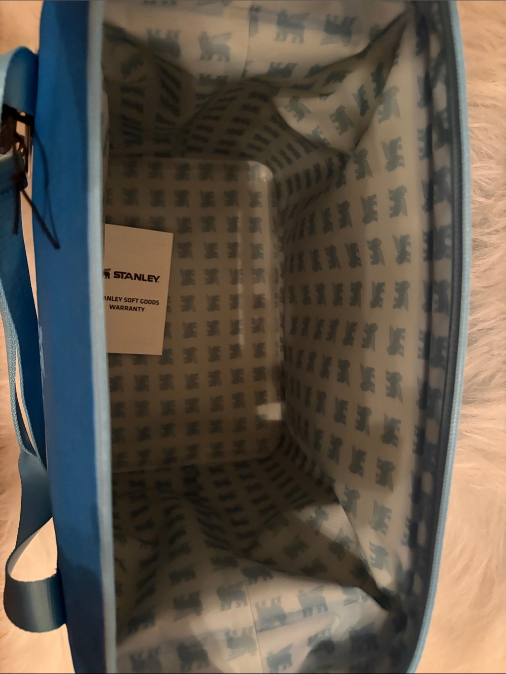 Stanley Julienne Midi Soft Cooler - Bright Blue with Light Blue Trim - Picture 6 of 6